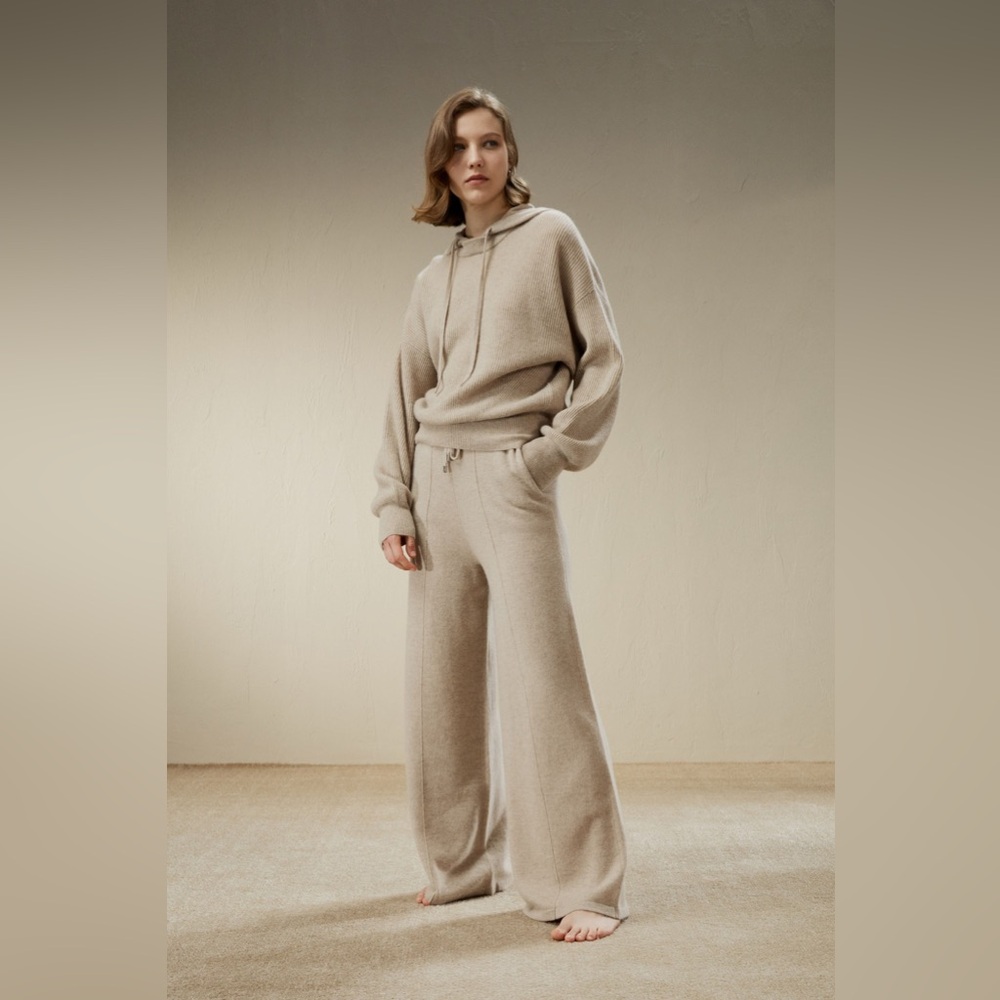 Lilysilk Eshe 2-in-1 Cashmere Detachable Hoodie